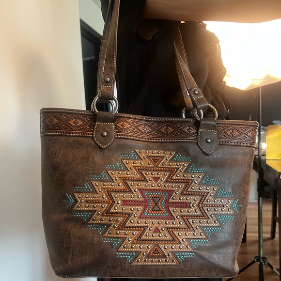 Montana West Handbags - Montana West Brown and Teal Embroidered Tote
